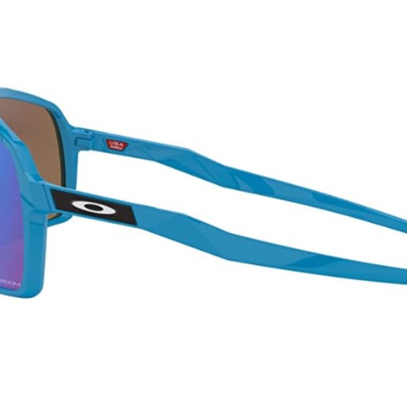 Neutral blue sunglasses
